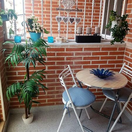 Amazing Sunny Flat With Balcony Pool Two Mins From The Beach Торевиеха Екстериор снимка