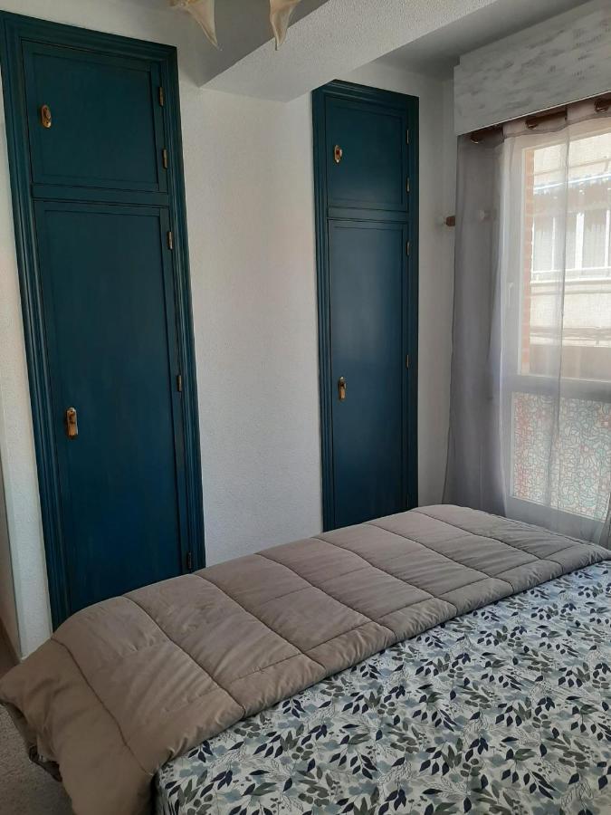 Amazing Sunny Flat With Balcony Pool Two Mins From The Beach Торевиеха Екстериор снимка