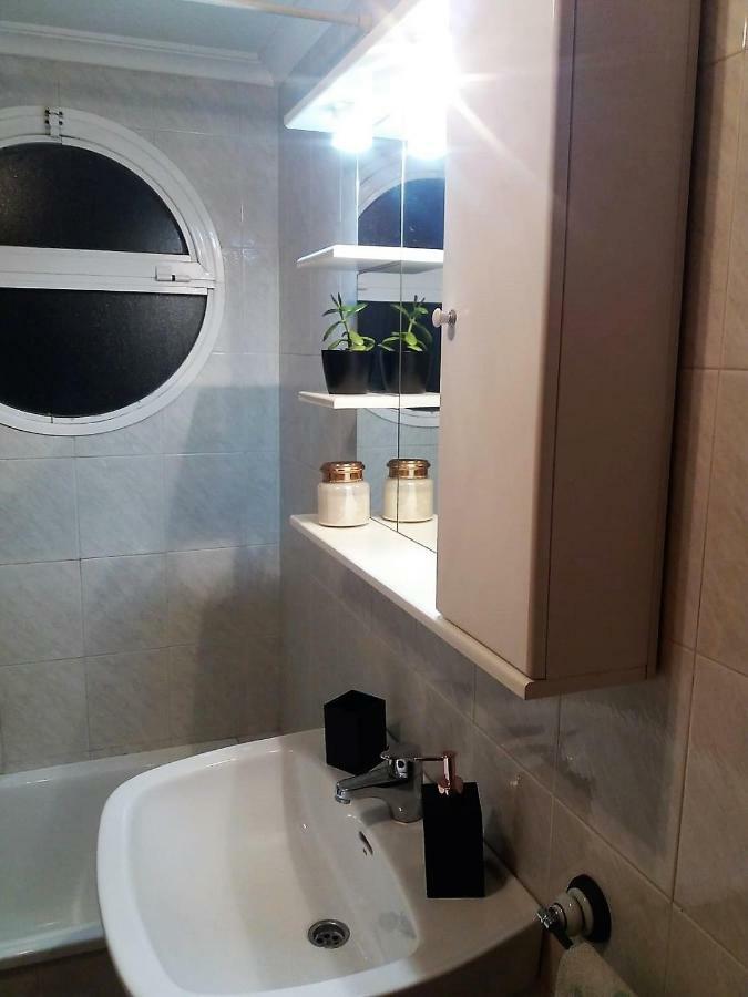 Amazing Sunny Flat With Balcony Pool Two Mins From The Beach Торевиеха Екстериор снимка