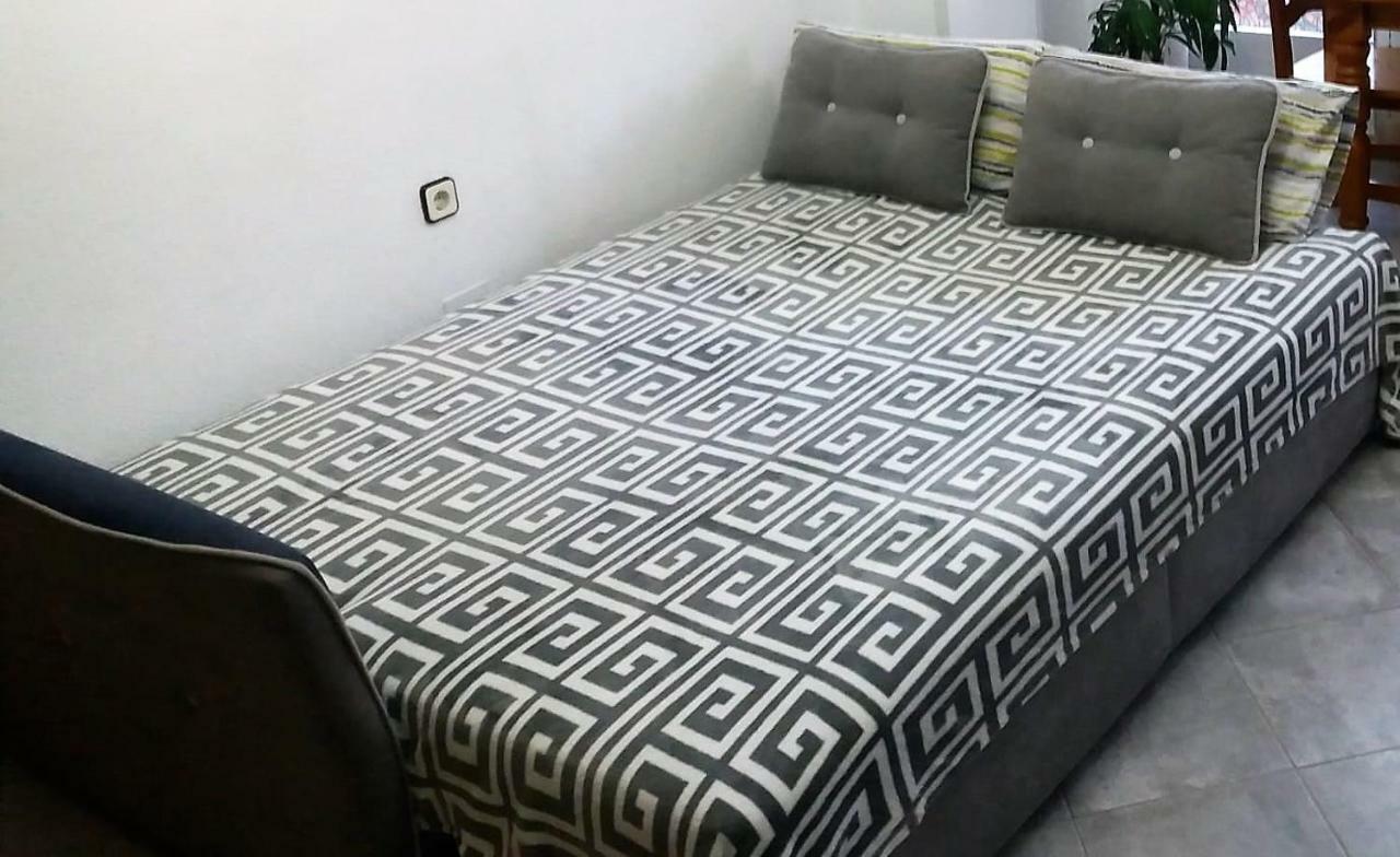 Amazing Sunny Flat With Balcony Pool Two Mins From The Beach Торевиеха Екстериор снимка